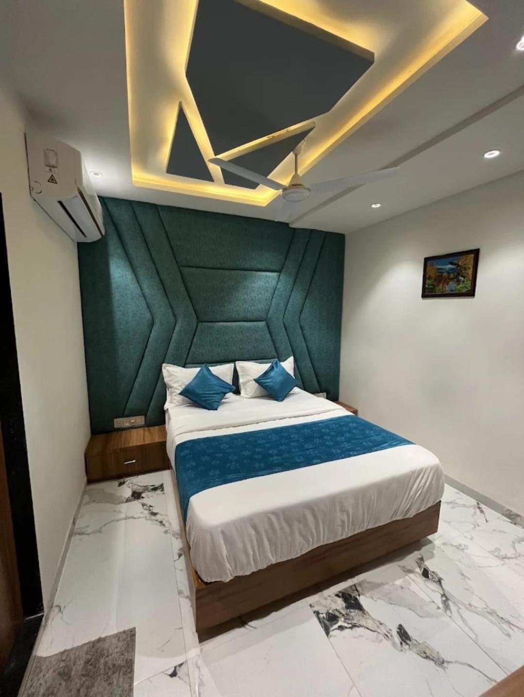 Hotel Season Ahmadabad Zewnętrze zdjęcie