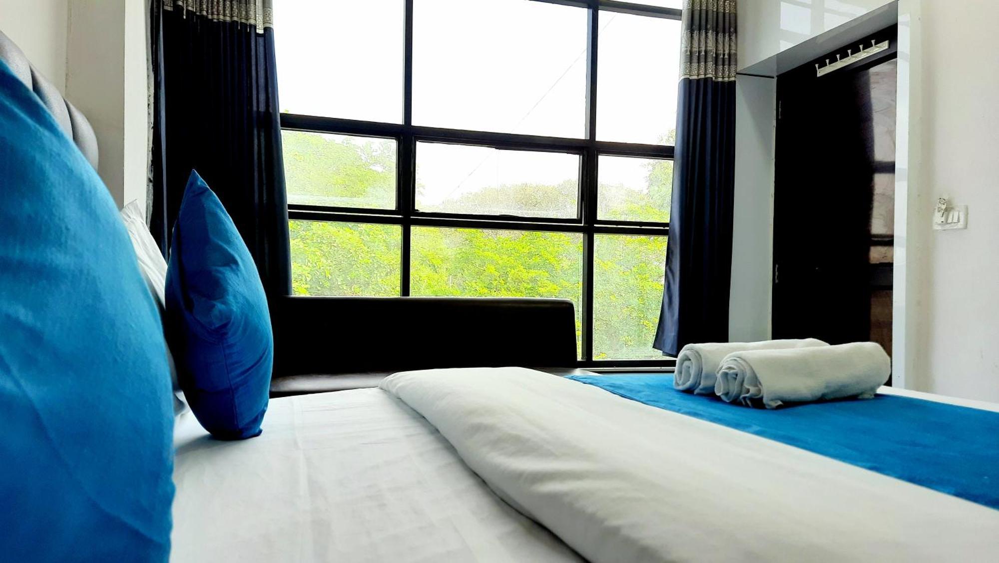 Hotel Season Ahmadabad Zewnętrze zdjęcie