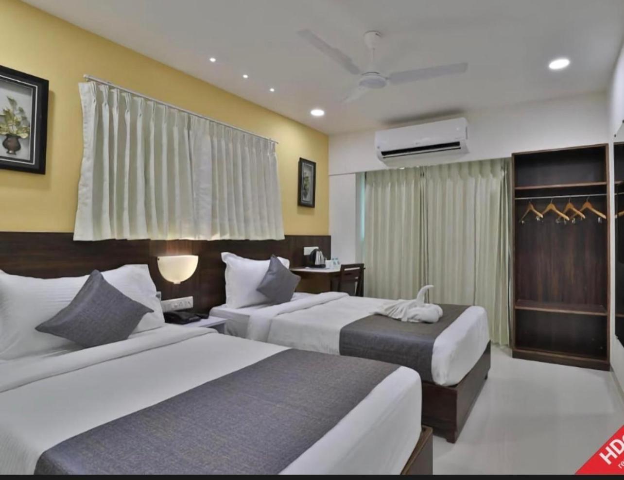 Hotel Season Ahmadabad Zewnętrze zdjęcie